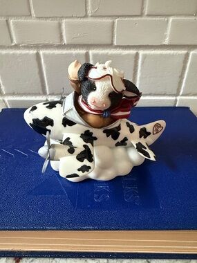 Mary Moo Moos. “Three cheers for the red, white, and moo”